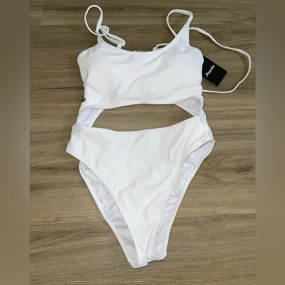 Meyeeka Women’s Scoop Neck Cut Out Front Lace Up Back High Cut Monokini - Picture 4 of 6